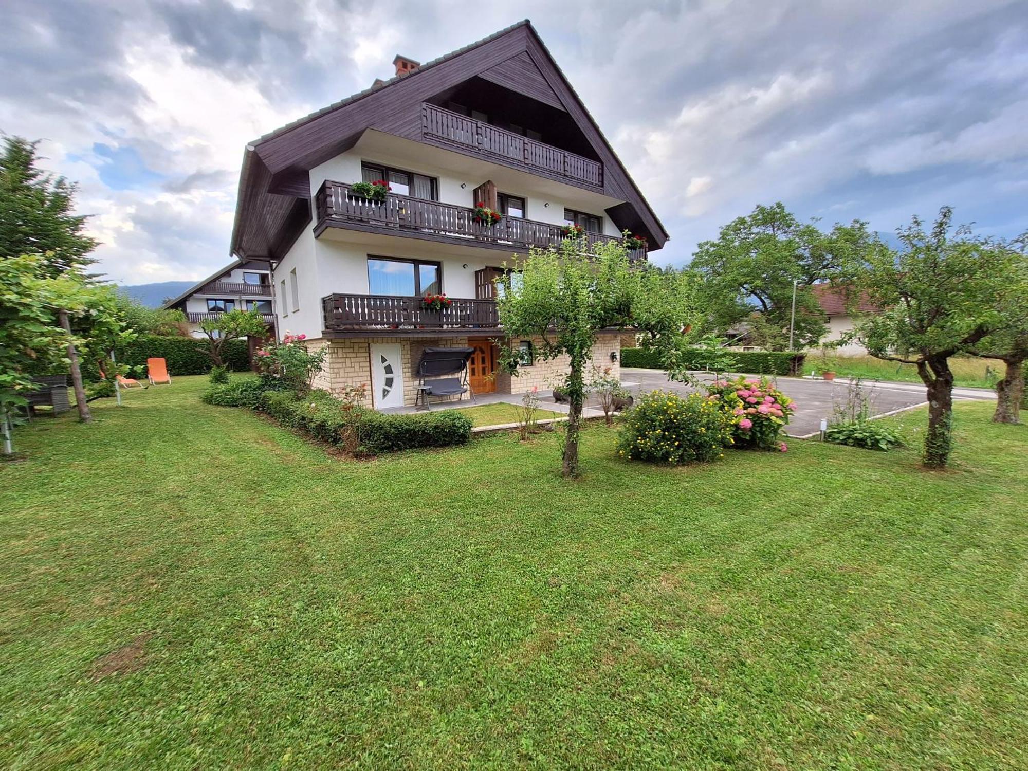 Apartment Petek Bled Exteriör bild